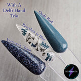 With A Delft Hand Trio